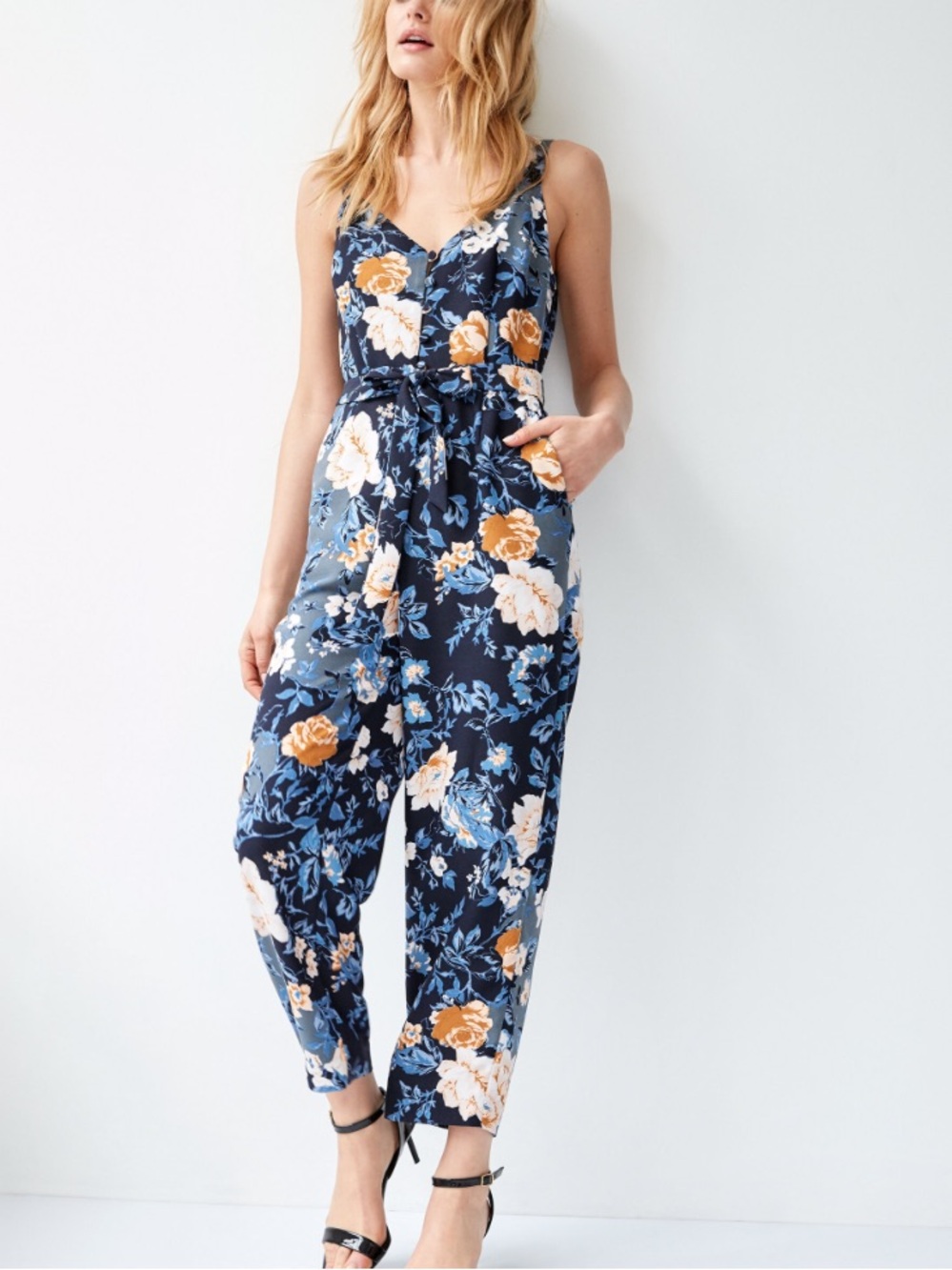 NEW Aritzia Little Moon Petunia Floral Belted Jumpsuit
